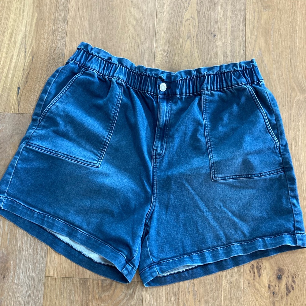 d. jeans Blue Jean Shorts with Elastic Waistband